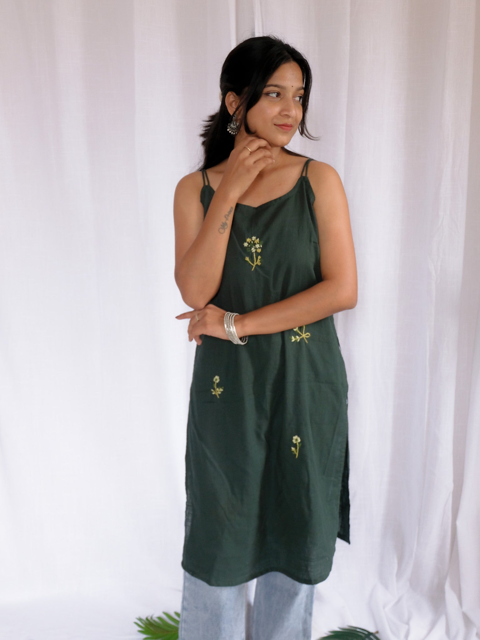 Ruhi Green Long Embroidered Cotton Kurti with Chuppi