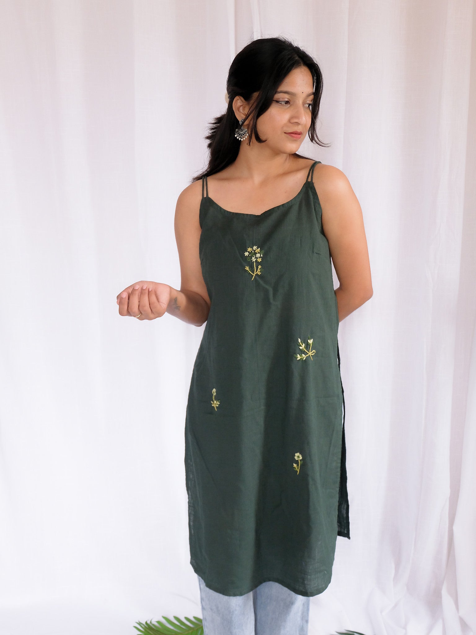 Ruhi Green Long Embroidered Cotton Kurti with Chuppi
