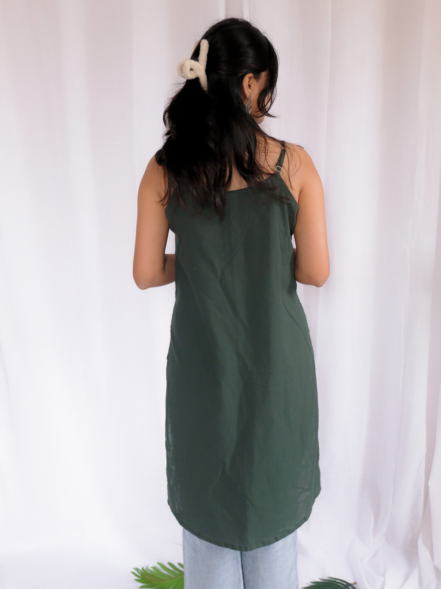 Ruhi Green Long Embroidered Cotton Kurti with Chuppi