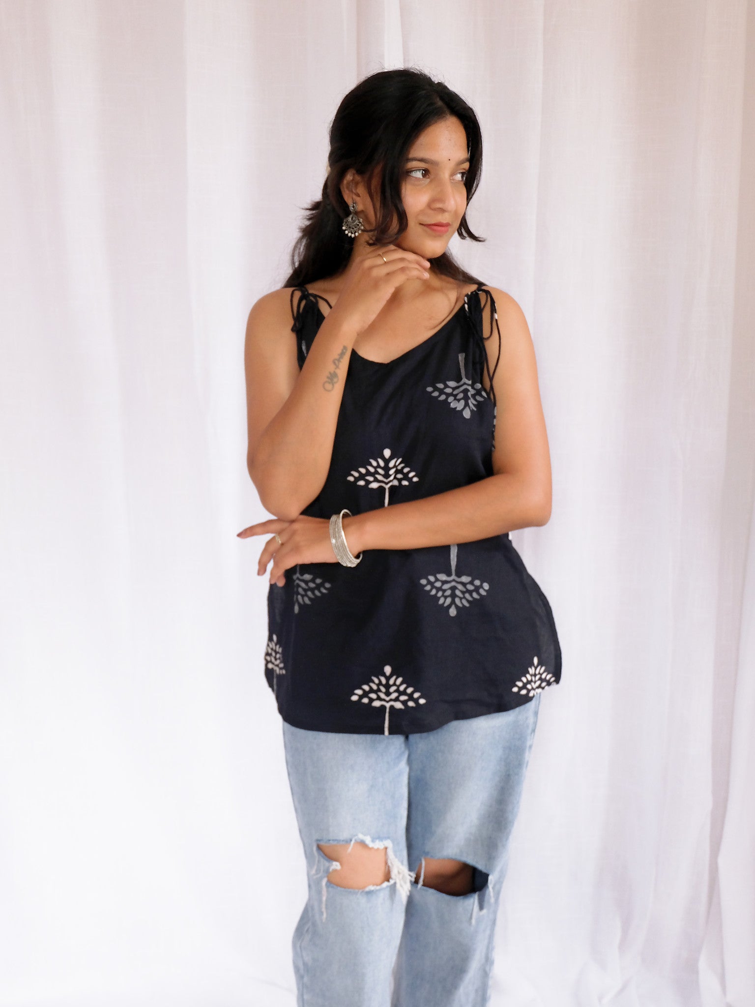 Anvi Black Floral Block Print Cotton Noodle-Strap Kurti with Chuppi