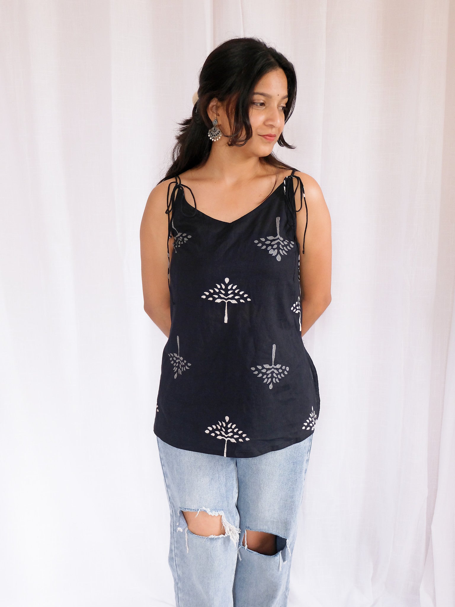Anvi Black Floral Block Print Cotton Noodle-Strap Kurti with Chuppi
